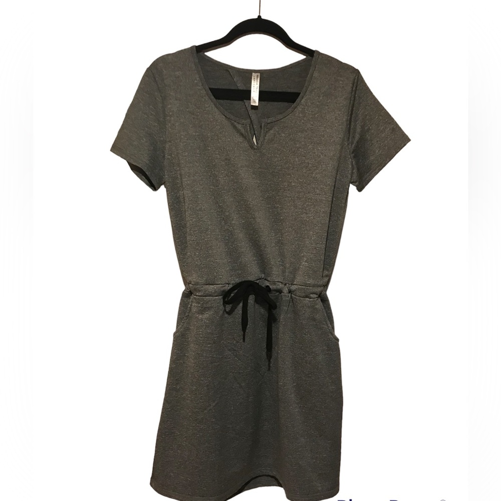 Freedom Trail by Kyodan Grey Athleisure Sporty Midi Dress Sz Medium With Pockets